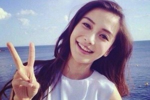 娱乐圈眼睛最有神的女星Top5：杨颖赵丽颖刘亦菲上榜