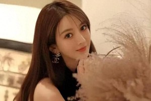叶珂上海产子曝光，黄晓明好友爆料引热议